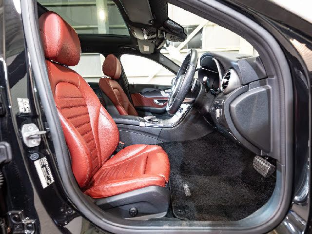 MERCEDES BENZ C CLAS 2018 Image 31
