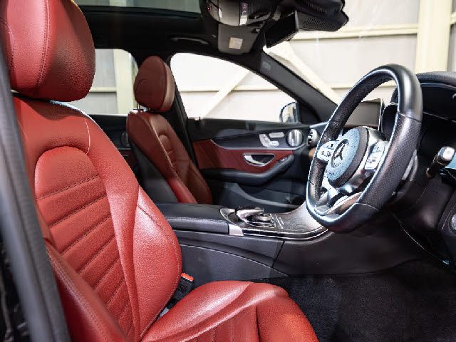 MERCEDES BENZ C CLAS 2018 Image 31