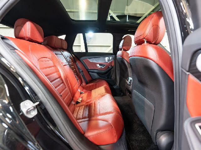 MERCEDES BENZ C CLAS 2018 Image 31