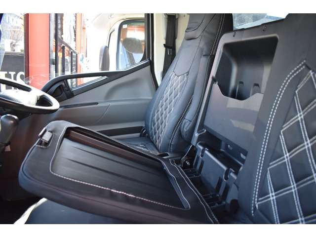 MITSUBISHI CANTER 2017 Image 31