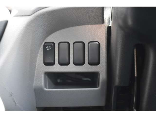 MITSUBISHI CANTER 2017 Image 31