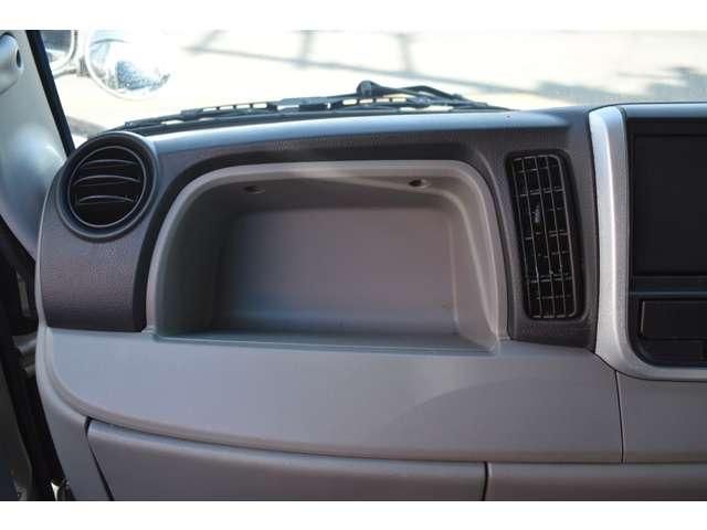 MITSUBISHI CANTER 2017 Image 31