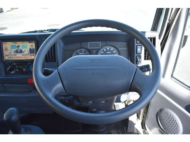 ISUZU ELF 2012 Image 31