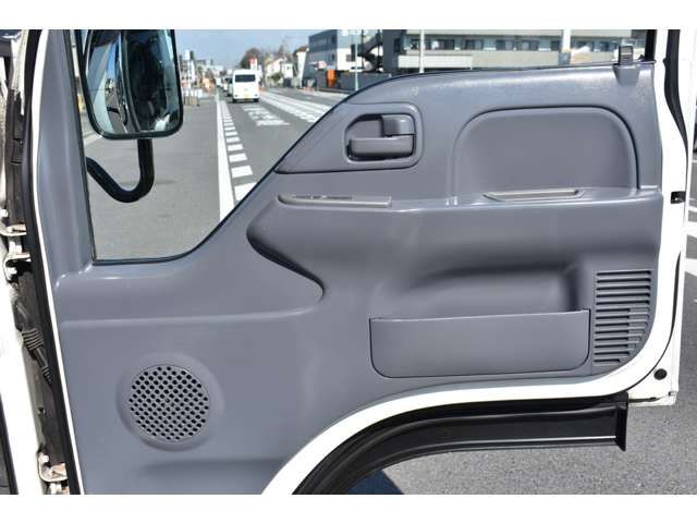 ISUZU ELF 2012 Image 31