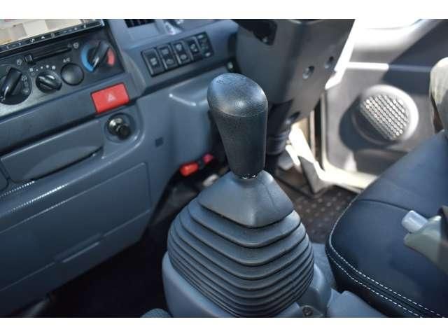 ISUZU ELF 2012 Image 31