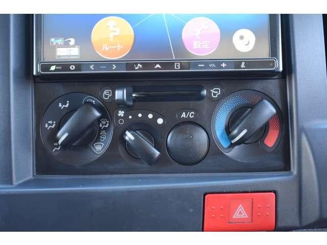 ISUZU ELF 2012 Image 31