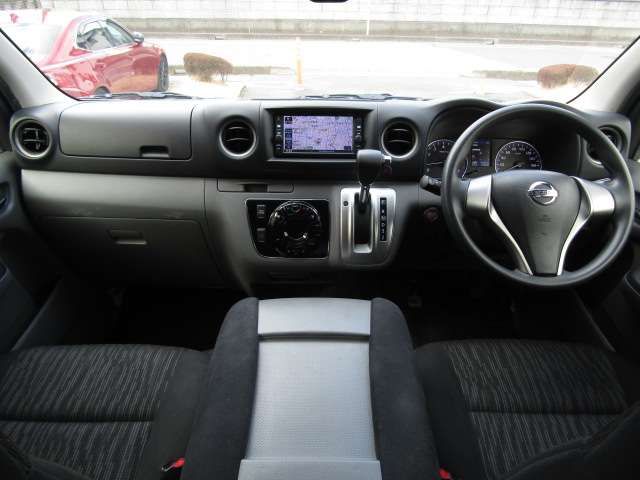 NISSAN NV350 CARAVAN 2018 Image 31