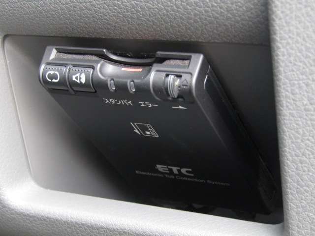 NISSAN NV350 CARAVAN 2018 Image 31