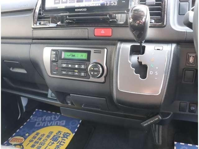 TOYOTA HIACE VAN 4WD 2020 Image 31