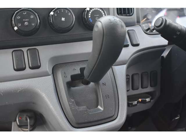 MITSUBISHI CANTER 2013 Image 31