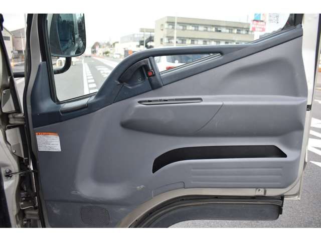 MITSUBISHI CANTER 2013 Image 31