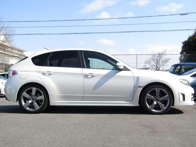 SUBARU IMPREZA WRX 5DOOR 2010 Image 31