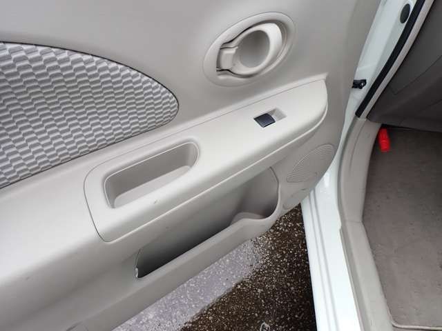 NISSAN MARCH 2013 Image 31