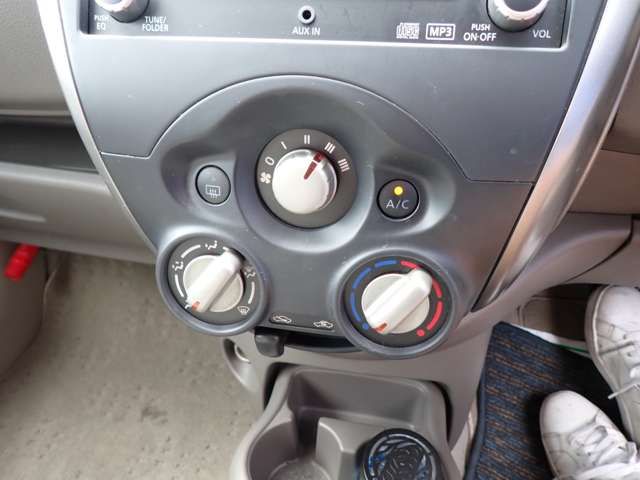 NISSAN MARCH 2013 Image 31