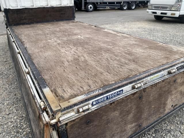 ISUZU ELF 1990 Image 31