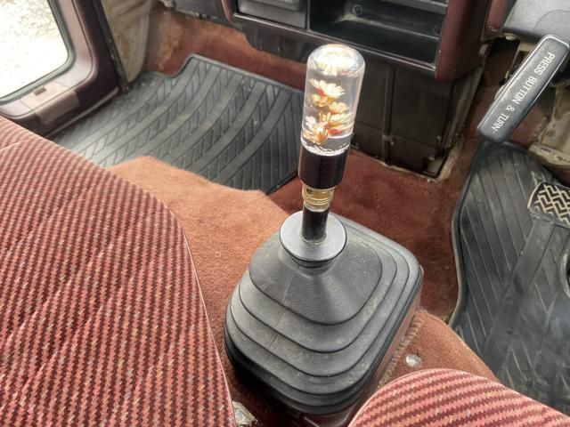 ISUZU ELF 1990 Image 31