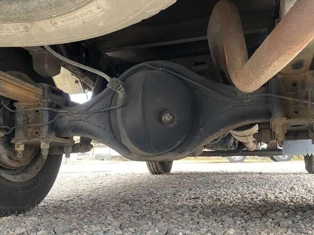 ISUZU ELF 1990 Image 31