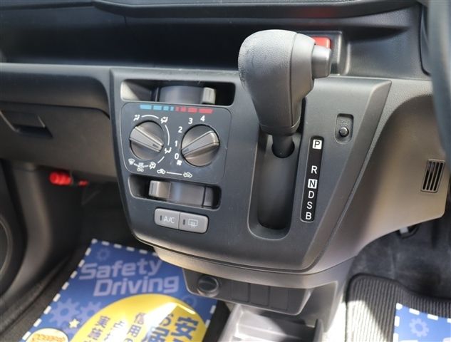 DAIHATSU MIRA E:S 2019 Image 31