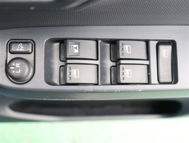 DAIHATSU MIRA E:S 2020 Image 31