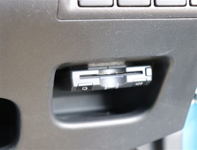 DAIHATSU CAST ACTIVA 2015 Image 31