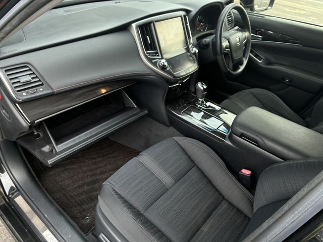 TOYOTA CROWN SEDAN 2014 Image 31