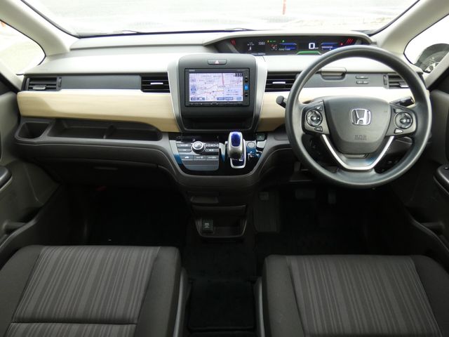 HONDA FREED HYBRID 2017 Image 31