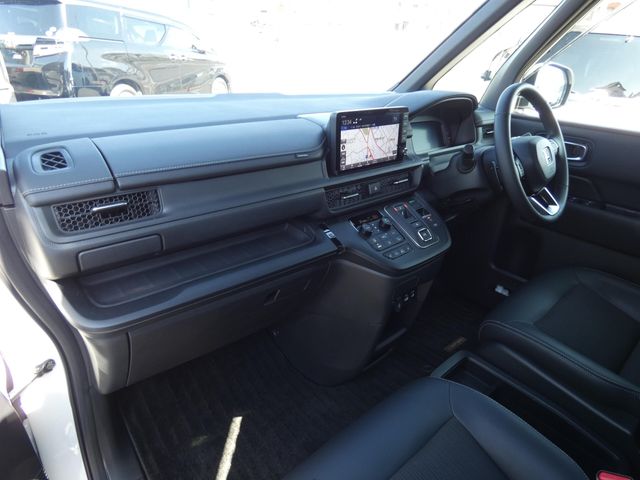 HONDA STEPWAGON E:HEV SPAD 2024 Image 31