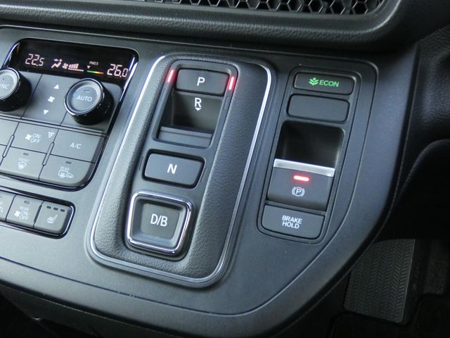 HONDA STEPWAGON E:HEV SPAD 2024 Image 31