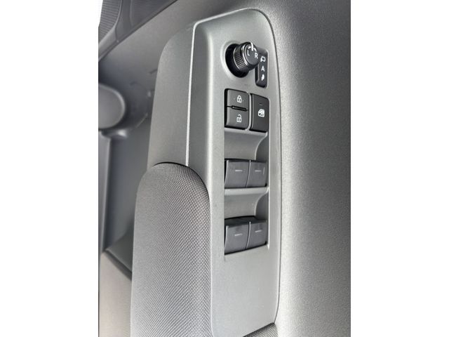 TOYOTA SIENTA HYBRID 2026 Image 31