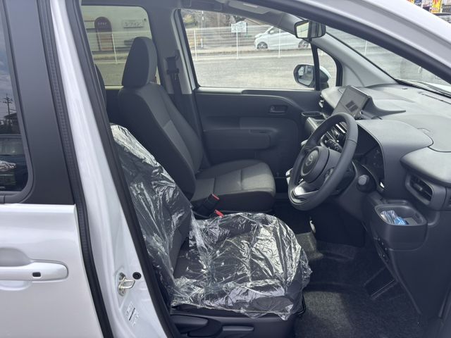 TOYOTA SIENTA HYBRID 2026 Image 31