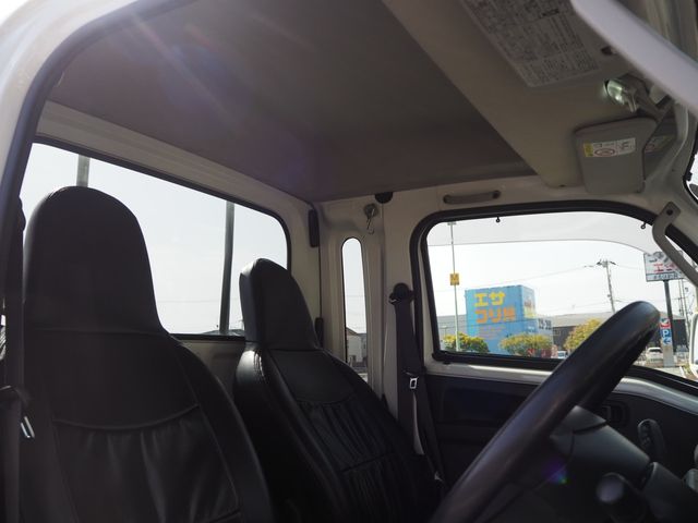 DAIHATSU HIJET TRUCK 4WD 2017 Image 31