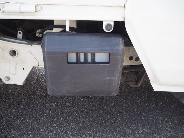 DAIHATSU HIJET TRUCK 4WD 2017 Image 31