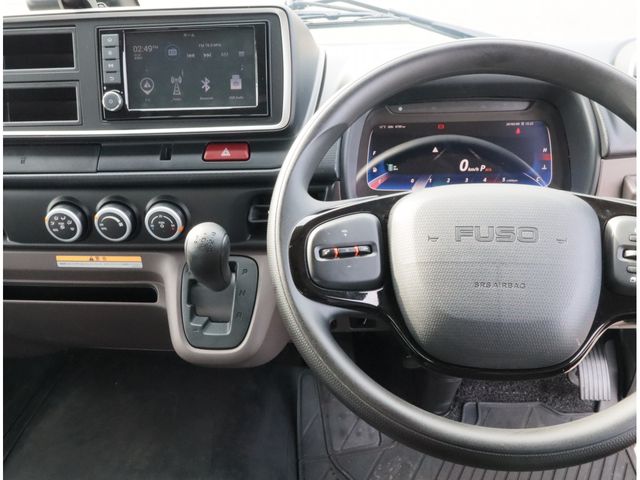 MITSUBISHI CANTER 2024 Image 31