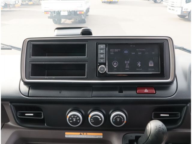 MITSUBISHI CANTER 2024 Image 31