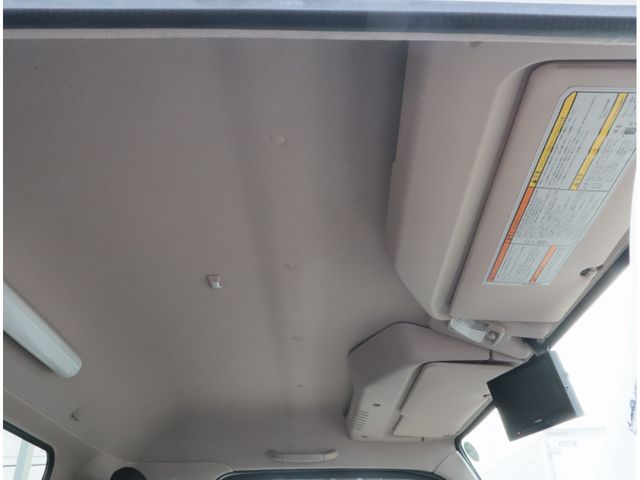 MITSUBISHI CANTER 2024 Image 31