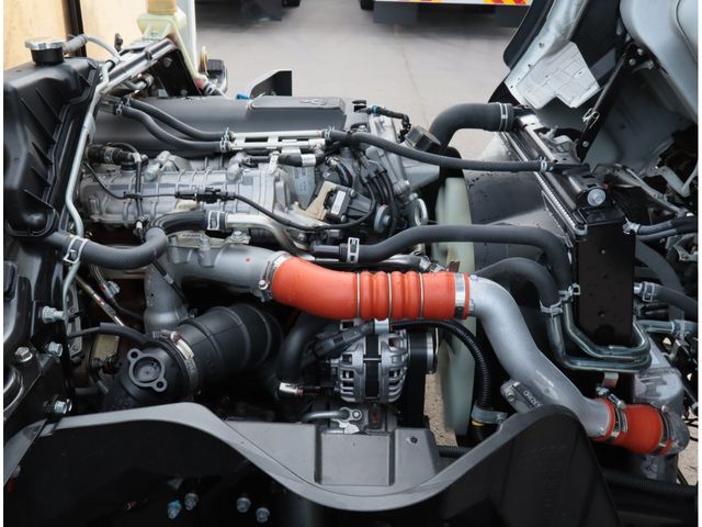 MITSUBISHI CANTER 2024 Image 31