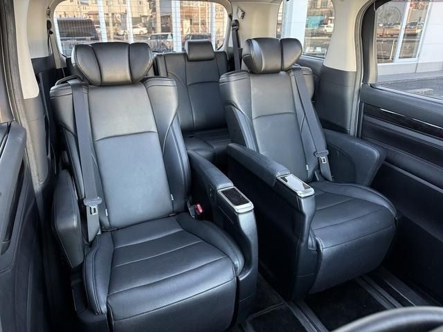 TOYOTA ALPHARD 2019 Image 31