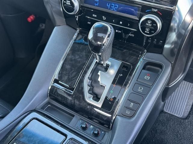 TOYOTA ALPHARD 2019 Image 31