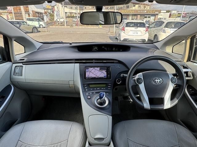 TOYOTA PRIUS 2011 Image 31