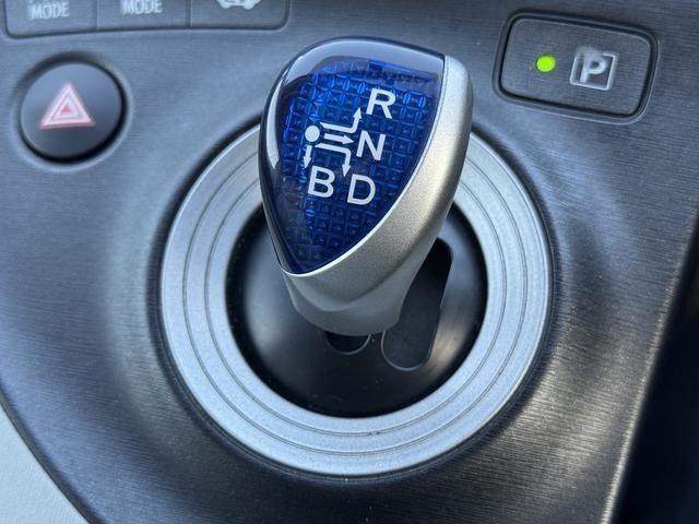 TOYOTA PRIUS 2011 Image 31