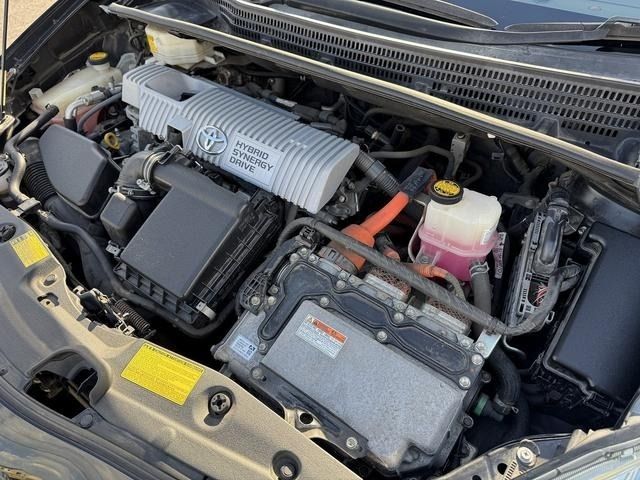 TOYOTA PRIUS 2011 Image 31