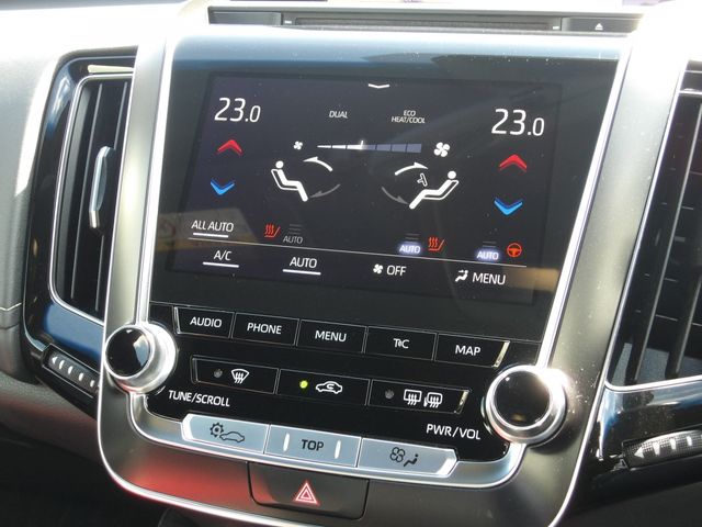 TOYOTA CROWN SEDAN HYBRID 2019 Image 31