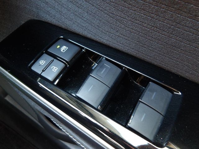 TOYOTA CROWN SEDAN HYBRID 2019 Image 31