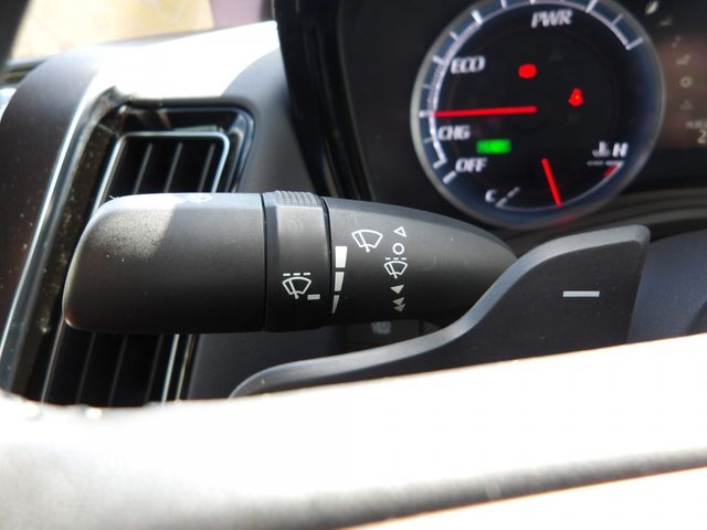 TOYOTA CROWN SEDAN HYBRID 2019 Image 31