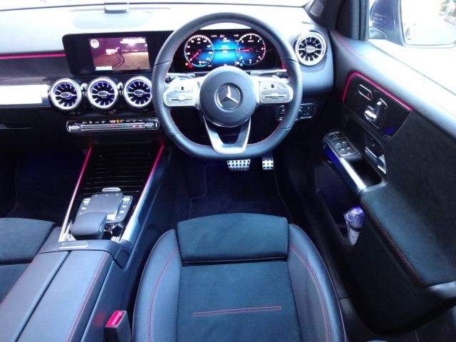 MERCEDES BENZ GLB 2023 Image 31