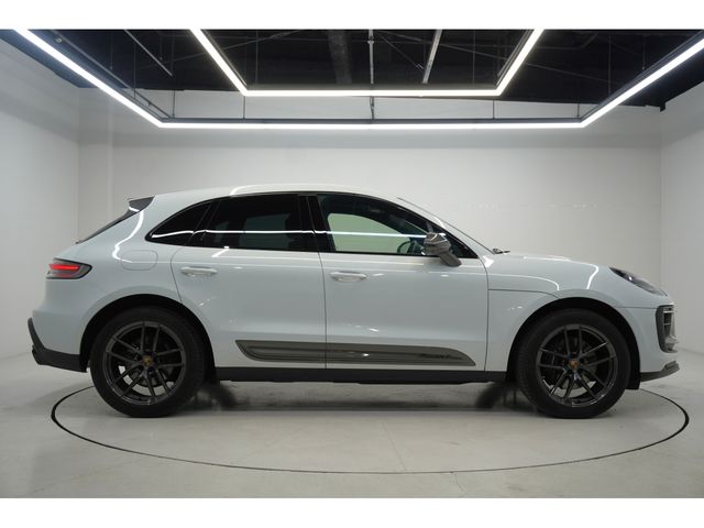 PORSCHE MACAN 2023 Image 31