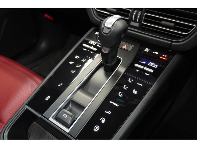 PORSCHE MACAN 2023 Image 31