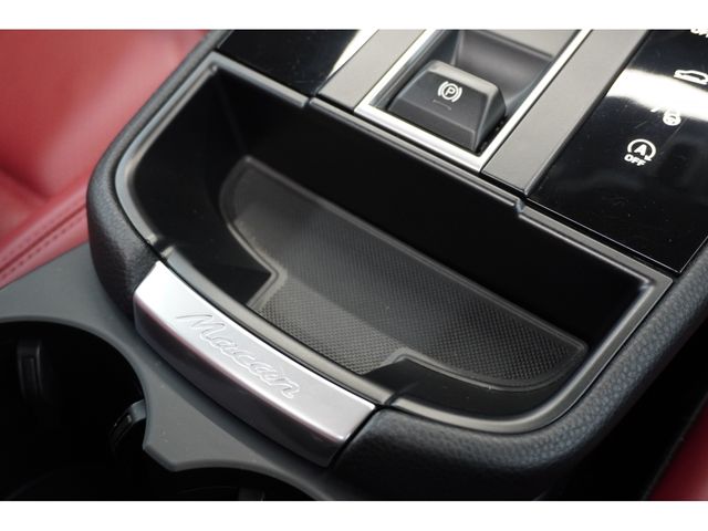 PORSCHE MACAN 2023 Image 31