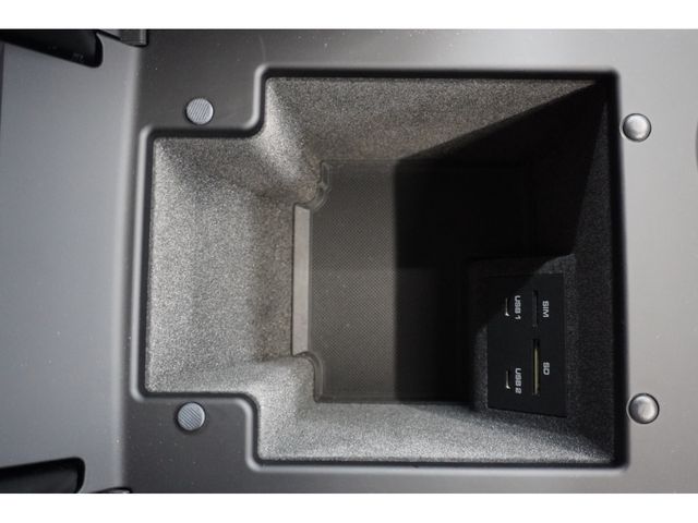 PORSCHE MACAN 2023 Image 31