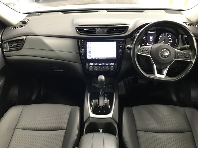 NISSAN X-TRAIL 2WD 2018 Image 31